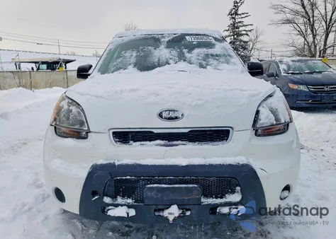 2011 Kia Soul z USA, uszkodzony, nr VIN KNDJT2A15B7715719